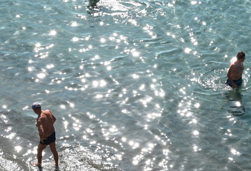 Small scale studies: Dear water,